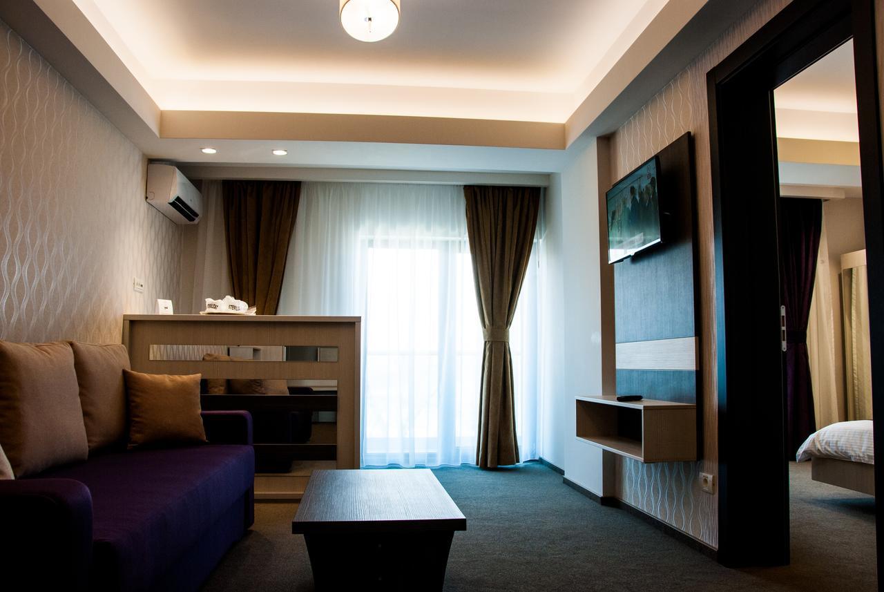 Milano Blue Mamaia Hotell Eksteriør bilde