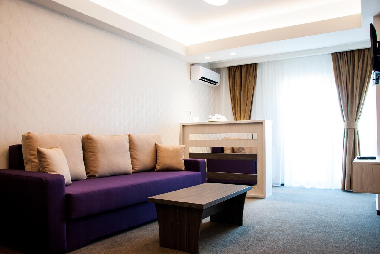 Milano Blue Mamaia Hotell Eksteriør bilde
